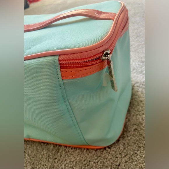 Clinique Teal and Orange Organize and Make Up Pallet - Picture 8 of 8